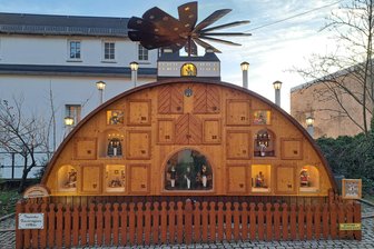 Dritter Advent rund um Flöha: Böhmische Hirtenmesse, Country-Musik und Märchen-Klassiker in der Scheune - Der dritte Advent steht vor der Tür. Am Augustusburger Adventskalender wird täglich um 10 Uhr ein Türchen geöffnet.