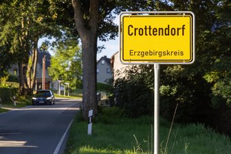 Dritter Dorfflohmarkt in Crottendorf geplant: Neue Vereine sollen davon profitieren - Zum dritten Mal soll es in Crottendorf und Walthersdorf einen Dorfflohmarkt geben.