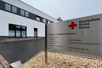 DRK bietet in Reichenbach Kursus für Eltern und Babysitter an - Der DRK-Kreisverband veranstaltet einen Erste-Hilfe-Kurs für Eltern, Großeltern und Babysitter.