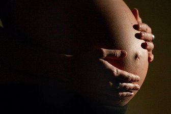 Drogenbeauftragte: Schwangere Frauen trinken zu viel Alkohol -
