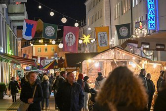 Drohendes Aus im kommenden Jahr: Kompromiss für Verbleib der Chemnitzer Klosterweihnacht liegt auf dem Tisch - Der Mittelaltermarkt gilt als Alleinstellungsmerkmal des Chemnitzer Weihnachtsmarktes.