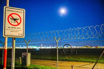 Drohnen verursachen Millionenkosten an deutschen Flughäfen - Der Flughafen München musste im Oktober wegen Drohnensichtungen mehrfach den Betrieb einstellen