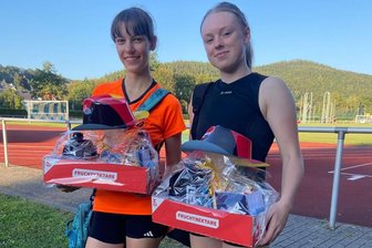 Duo aus dem Erzgebirge mit erfolgreichem Sommer: Mehrere Bestmarken fallen - Lena Passauer und Luise Kluge von der WSG Schwarzenberg-Wildenau stellten sich besonderen Herausforderungen.