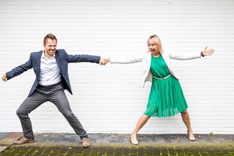 Duo gibt Benefizkonzert in Großrückerswalde - Das Drebacher Duo „Zu spät aber entspannt“ kommt nach Großrückerswalde.