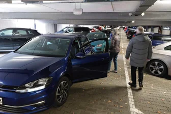 Durcheinander im Parkhaus der Plauener Stadt-Galerie: Warum die Schranke am Samstag zeitweise unten blieb - Die Schranke in der Plauener Stadt-Galerie blieb einige Minuten unten.