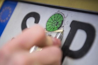 Durchsuchungen wegen falscher Kfz-Gutachten - 