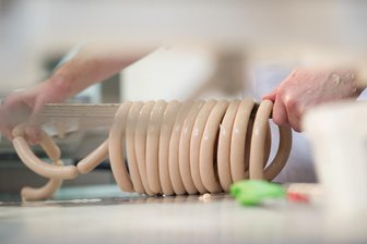 Insgesamt 90 Würste haben die Diebe mitgehen lassen.
