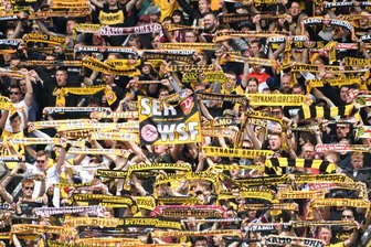 Dynamo Dresden spielt unentschieden gegen Regensburg - 