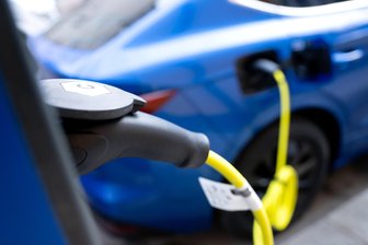 E-Autokaufprämie: Gutes tun und Falsches lassen - Die Kaufprämie für E-Autos ist wieder im Gespräch.