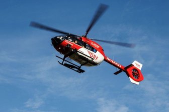E-Bike-Fahrer bei Sturz auf Waldweg schwer verletzt - Der schwer verletzte Pedelec-Fahrer kam mit dem Rettungshubschrauber in ein Krankenhaus