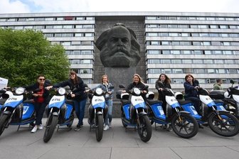 E-Mopeds zum Leihen in Chemnitz: So kommt das Angebot an - In Chemnitz stehen 30 E-Mopeds zum Ausleihen bereit. In den ersten vier Wochen gab es bislang nur rund 300 Buchungen und so insgesamt 1700 gefahrene Kilometer. 