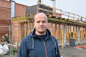 Edeka: Falkensteiner verwirklicht sich Traum in Markneukirchen - Andreas Meißner wird den an der Poststraße in Markneukirchen entstehenden Edeka als Selbstständiger führen. Für den 36-Jährigen, der vor fast 20 Jahren bei Edeka anfing, ist es der erste eigene Markt. 