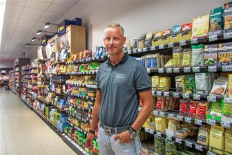 Edeka Flöha schließt vorübergehend - Termin steht fest - Christian Gabriel, hier in Flöha, führt die Edeka-Märkte in Flöha, Niederwiesa, Oederan und Eppendorf.