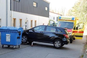 Ehefrau beim Ausparken erfasst und tödlich verletzt -