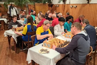 Ehemalige Hainichener machen den Sieg bei Weihnachtsturnier unter sich aus - 27 Teilnehmer waren am Freitagabend beim Weihnachtsblitzturnier zu Gast.