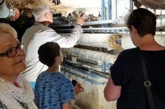 Ehemalige Peniger Brauerei in katastrophalem Zustand - Ein unterirdischer Gang führt unter der Braugasse hindurch.