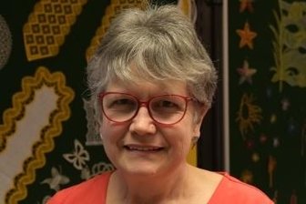 Ehemalige Schülerin leitet jetzt Klöppelschule - Die 61-jährige Kerstin Wächter ist die neue Leiterin der Klöppelschule im Schneeberger Kulturzentrum Goldne Sonne.
