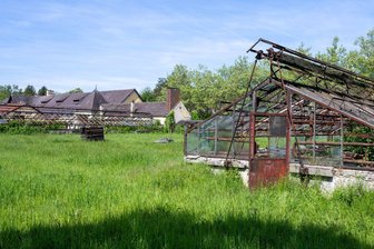 Ehemaliger "Kräutergarten" wird Teil von KZ-Gedenkstätte - Der berüchtigte "Kräutergarten" auf dem Gelände des ehemaligen Konzentrationslagers Dachau soll zu einer Gedenkstätte werden. (Archivbild)