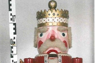 Ehrenfriedersdorf: Besitzer eines Nussknackers gesucht - Mit diesem Bild sucht die Polizei nach dem Besitzer des Nussknacker.