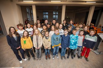 Ehrung der besten Mathe-Asse aus dem Vogtlandkreis - In der Aula des Plauener Diesterweg-Gymnasiums wurden die Mathebesten bei einer Siegerehrung ausgezeichnet.