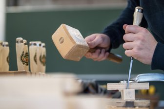 Ehrung für langjährige Handwerksmeister im Vogtland stehen an - Wer in seinem Handwerk seit mindestens 50 Jahren Meister ist, kann geehrt werden.