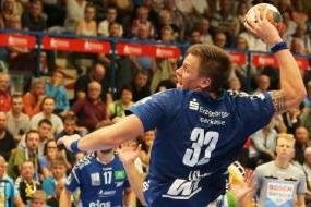 EHV Aue: Kevin Lux fällt mit Kreuzbandriss aus - Kevin Lux - hier im Heimspiel gegen den HSC Coburg - hat sich am Mittwoch in Balingen eine Knieverletzung zugezogen.