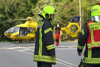 Eibenstock: Rettungshubschrauber fliegt Biker ins Krankenhaus -