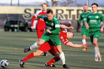 Eiche-Routiniers entscheiden Derby - Kapitän Markus Vettermann erzielte im Derby gegen Neukirchen beim 2:0-Sieg den zweiten Treffer. 