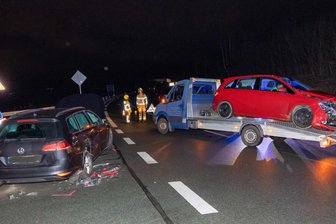 Eicher Spange: VW und Mercedes rauschen im Feierabendverkehr zusammen - Zwei Pkw sind am späten Montagnachmittag auf der Eicher Spange kollidiert.