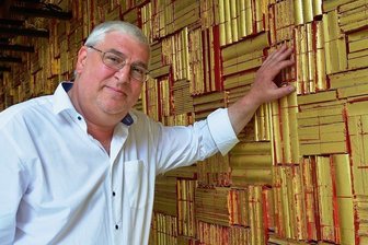 Ein Denkmal für die Tüte - Mark Lehmstedt hat ein wunderbares Buch über seine Sammlung von Buchtüten herausgegeben. 