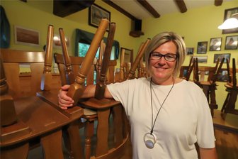Ein Fest für die Senioren: Ü-90-Party in Lichtenberg feiert zehntes Jubiläum - Denise Strohbach bereitet die Jubiläumsfeier Ü 90 in Lichtenberg vor.