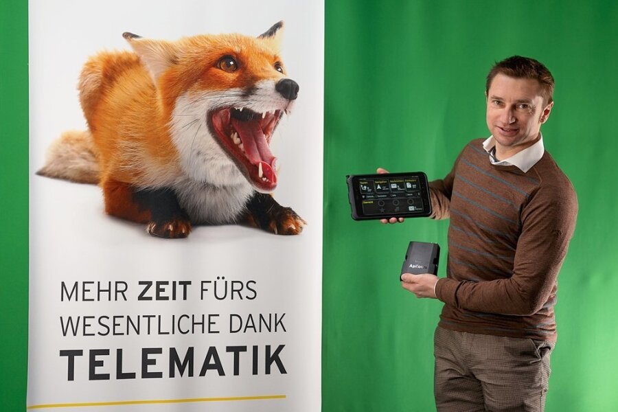 Ein Fuchs im Fahrzeugfinden - Hendrik Scherf hat den schlauen Fuchs als Symbol für sein Unternehmen Yellowfox ausgewählt.