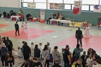 Ein gelungener Abschluss - Volles Programm herrschte am Samstag beim Nikolausturnier der JSV Werdau im Koberbachzentrum. Auf vier Matten wurde parallel in den Altersklassen U 9 und U 11 um Siege und Podestplätze gekämpft. 