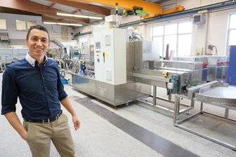 „Ein Glücksfall“: Vogtländischer Maschinenbauer nach Insolvenz gerettet - Michael Schmetzer war bisher geschäftsführender Gesellschafter der Firma Sporer PCS. Nach der Übernahme durch die süddeutsche Vapic GmbH bleibt er als Standortleiter weiter im Unternehmen.