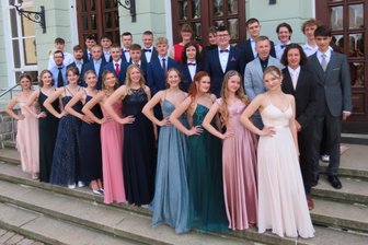 „Ein guter Jahrgang“: Crimmitschauer Abiturienten bekommen ihre Zeugnisse - 
