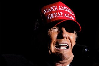 Ein Hurrikan namens Donald - "Ich bin nicht wütend. Ich habe einen tollen Job gemacht und bin sehr beschäftigt, die Zukunft vorzubereiten", behauptet Donald Trump, Ex-Präsident der USA, nach den Zwischenwahlen. 