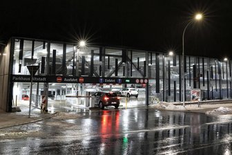 Ein Jahr Parkhaus in der Schwarzenberger Altstadt: Noch keine aussagekräftige Bilanz - Gehört inzwischen zum vertrauten Stadtbild: das altstadtnahe Parkhaus an der Erlaer Straße in Schwarzenberg. Vor gut einem Jahr wurde das Bauwerk eingeweiht, das die Stadt ohne Fördermittel stemmte.