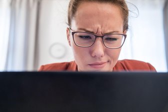 Ein Klick: Neuer Widerrufs-Button für Online-Käufe startet - Ein Klick für mehr Verbraucherschutz: Ab dem 19. Juni 2026 müssen Online-Händler einen gut sichtbaren Widerrufsbutton anbieten.