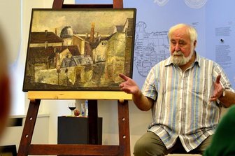Ein langer Abend mit Leo Lessig - Der Maler und Grafiker Leo Lessig beim Kunstgespräch im Gellert-Museum Hainichen. Als Lehrer für Kunsterziehung hat der heute 80-Jährige mehrere Schülergenerationen geprägt.