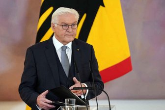 Ein Langweiler wie Steinmeier tut der Demokratie gut - Bundespräsident Frank-Walter Steinmeier gibt die Entscheidung über die Auflösung des Deutschen Bundestages bekannt. Steinmeier hat den Bundestag aufgelöst und die Neuwahl für den 23. Februar kommenden Jahres angesetzt.