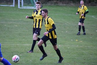 „Ein mentaler Zusammenbruch“: SC Altmittweida gibt in Hartmannsdorf eine 3:0-Führung binnen 22 Minuten aus der Hand - Durch den Dreierpack von Philipp Krasselt führten die Altmittweidaer Fußballer bei Empor Hartmannsdorf zwischenzeitlich mit 3:0. Am Ende standen sie erneut mit leeren Händen da.