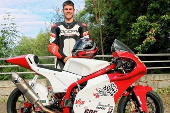Ein Name, den keiner auf dem Zettel hatte - Niki Valentino Reich hat einen tollen Einstieg in den MZ-Cup hinbekommen. Ende August steht für den Plauener das "Heimrennen" auf dem Sachsenring im Terminkalender.