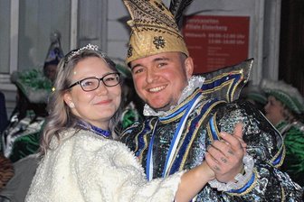 Ein Soldat und eine Krankenschwester: Das neue Elsterberger Prinzenpaar ist auch privat ein Paar - Prinz Justus I. und Prinzessin Jessica I.sind das neue Prinzenpaar in Elsterberg.
