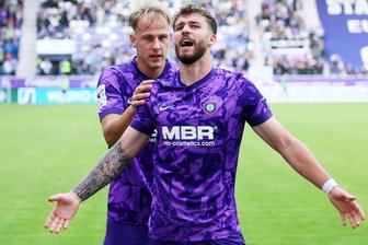 Ein Tor des Willens: Uhlmann avanciert zum Matchwinner des FC Erzgebirge Aue - Eric Uhlmann (vorn) erzielte seinen ersten Treffer für die Veilchen – prompt ein wichtiges.