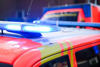 Ein Toter und drei Schwerverletzte bei Unfall nahe Lichtenau - Ein Mensch ist bei dem Unfall gestorben. (Symbolbild)