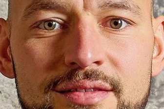 Ein Veilchen gibt seinen Erfahrungsschatz weiter - Philipp Riese - Nachwuchstrainer FC Erzgebirge Aue