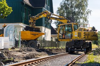 Ein „Zukunftsbahnhof“ im Vogtland: Was es mit dem Projekt der Deutschen Bahn auf sich hat - Der Bahnhaltepunkt in Ellefeld wird derzeit von der Deutschen Bahn umgebaut.