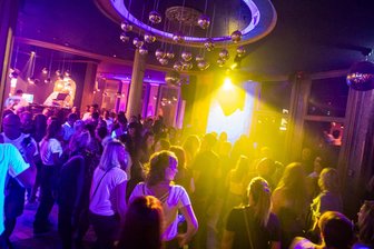 Einblicke ins Nachtleben: Wo kann man in Zwickau und Umgebung feiern? - Die Dekoration in der Villa Mocc wird dem jeweiligen Motto angepasst.