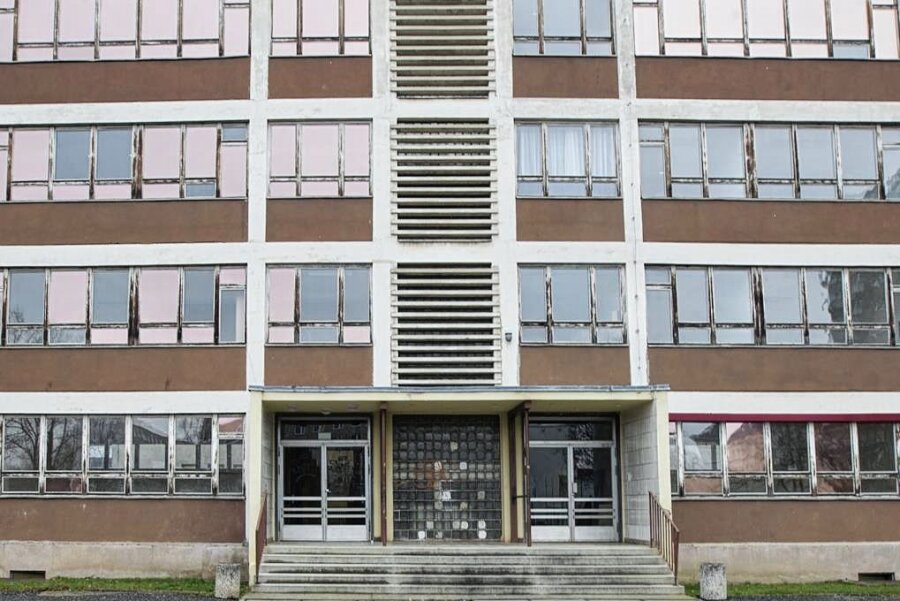 Einbrecher durchwühlen Schulräume in Plauen - Die Allende-Schule in Plauen war in der Nacht zum Donnerstag Ziel von Einbrechern. 