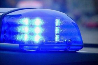 Einbrecher sperrt sich in Oelsnitz im Klo ein -